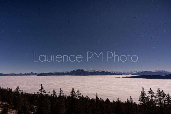 Achat de photo d'Annecy sous une mer de nuages depuis le Semnoz en édition limitée